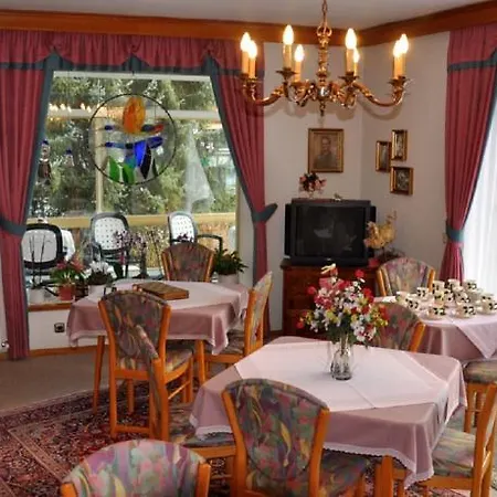 住宿加早餐酒店 Fruehstueckspension Haus Golker 塞博登