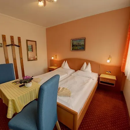 Fruehstueckspension Haus Golker 3*