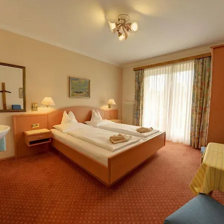 Bed & Breakfast Fruhstuckspension Haus Golker 3*